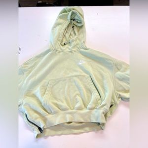 Cropped Nike hoodie